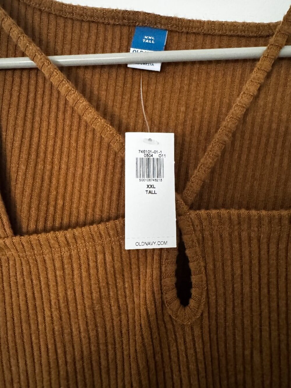 Old Navy Women’s XXL Tall Brown Ribbed Long Sleeve Strappy Neck Top